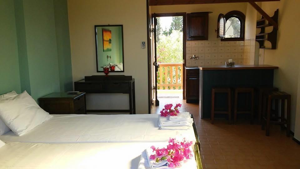 Dionisis Apartments Kounopetra Rom bilde
